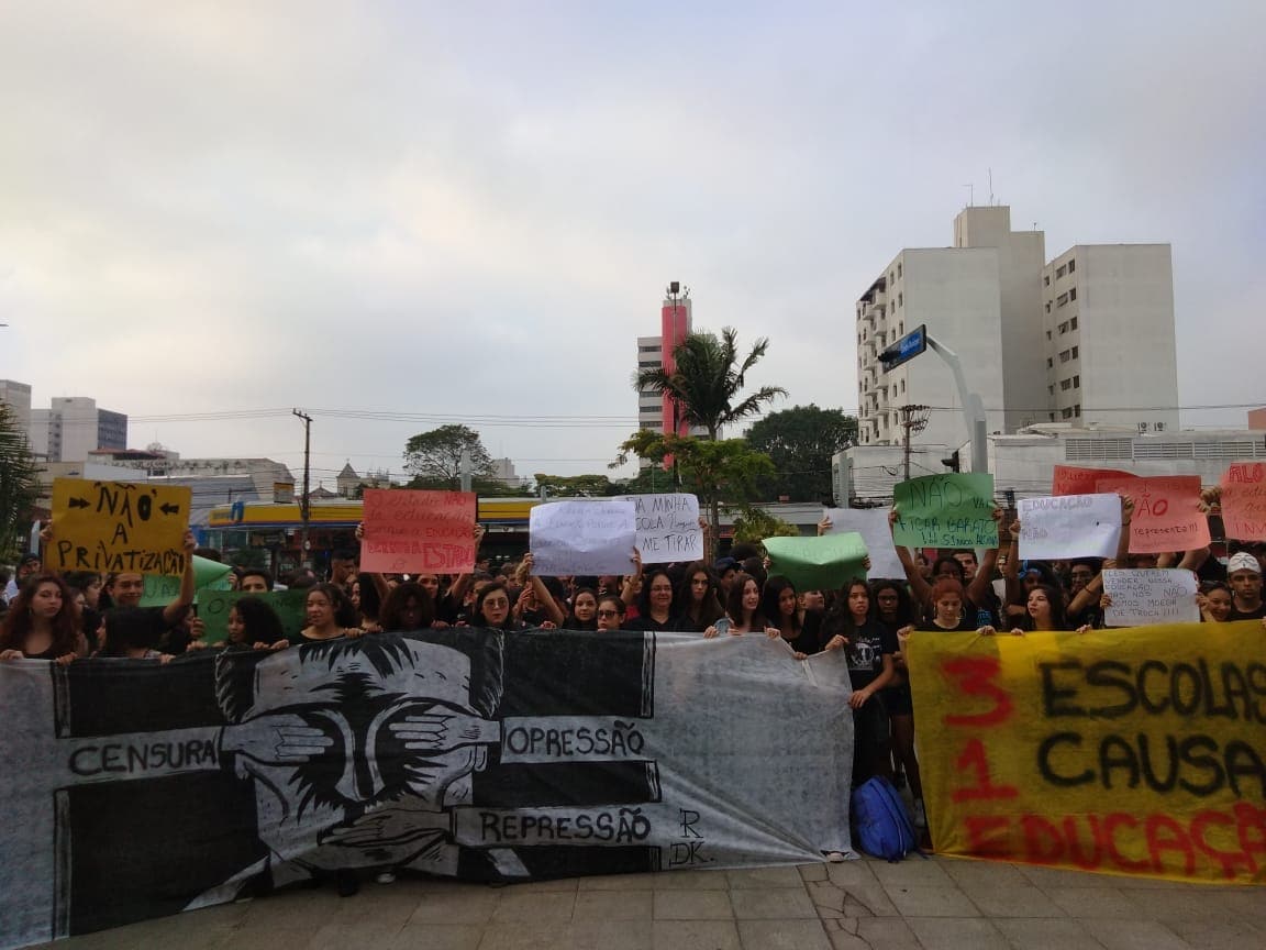 estudantes estudantes
