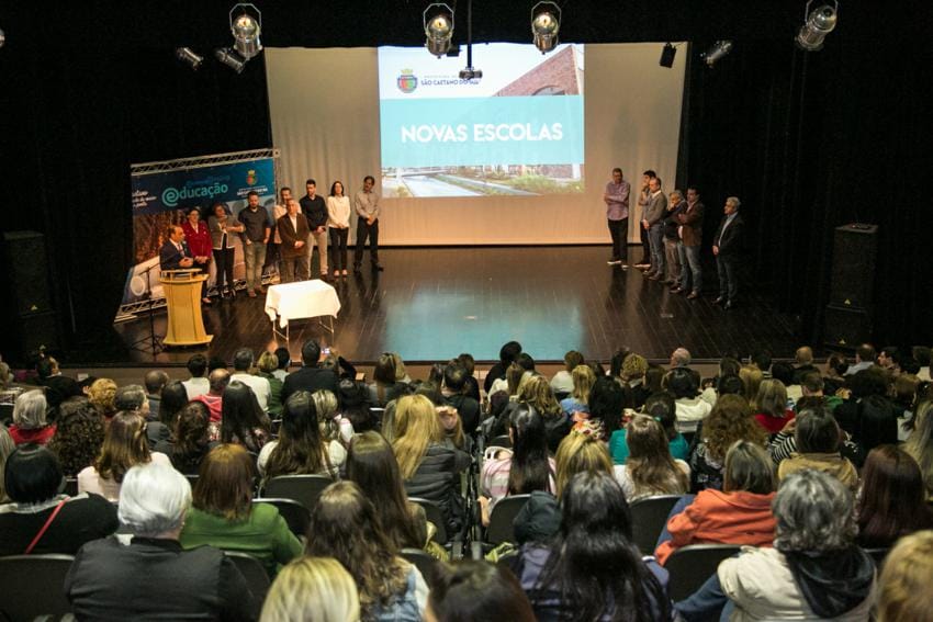 4 escolas