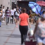 uso de máscara em local aberto