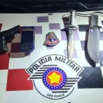 PM apreende objetos usados no crime