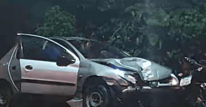 acidente de carro na estrada do pedroso