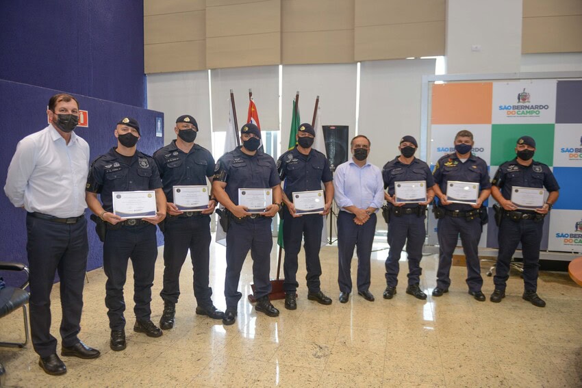 guardas municipais homenageados