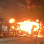 ônibus incendiados
