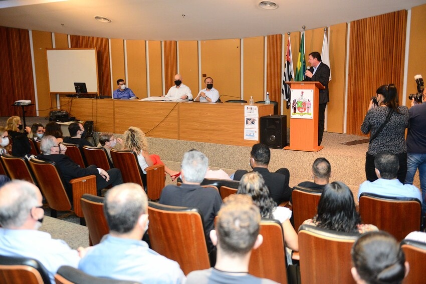prefeito orlando morando na câmara