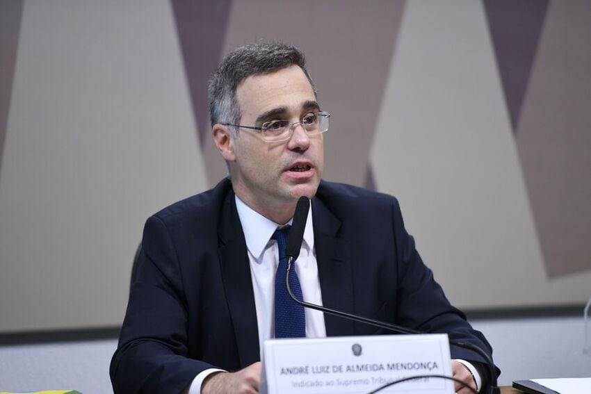 andré mendonça