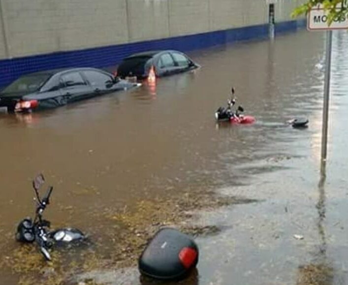 ruas alagadas em mauá