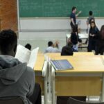alunos em sala de aula
