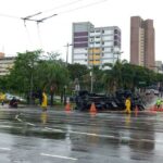 caminhão tombado