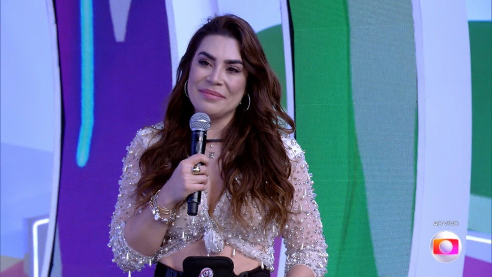 cantora naiara azevedo