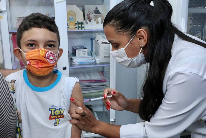 criança vacinada em diadema