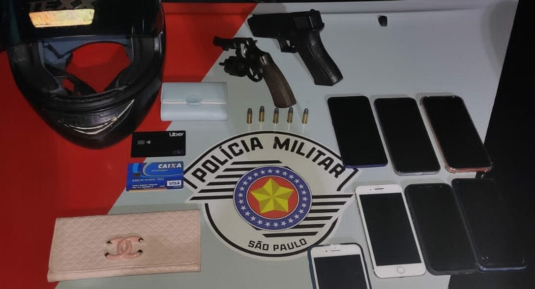 celulares e armas apreendidos