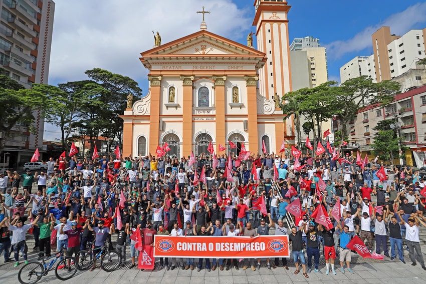manifestação de funcionários da Toyota