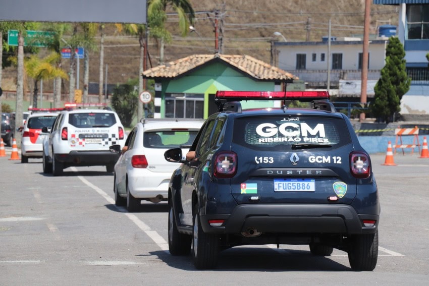 viatura da GCM de Ribeirão Pires