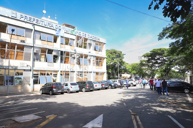 fachada da prefeitura de diadema