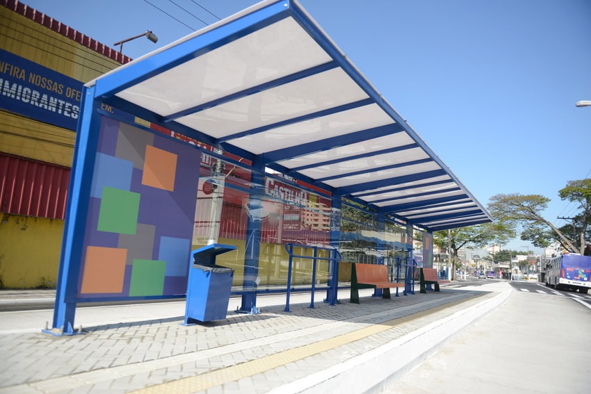 ponto de ônibus