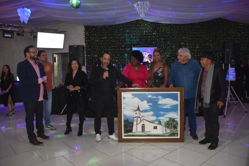 prefeito Claudinho da Geladeira em jantar beneficente