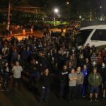 funcionários da Mercedes-Benz em assembleia