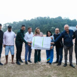 prefeito Orlando Morando no campo do Batistini