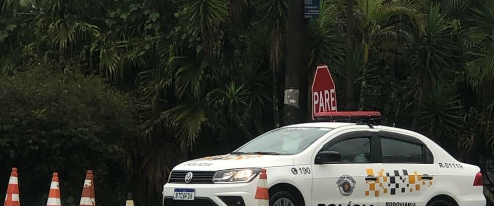viatura da polícia Rodoviária