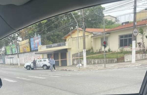 bandido perde a vida ao tentar roubar policial
