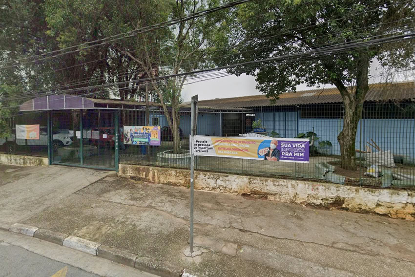 fachada da escola Átila Ferreira de Vaz