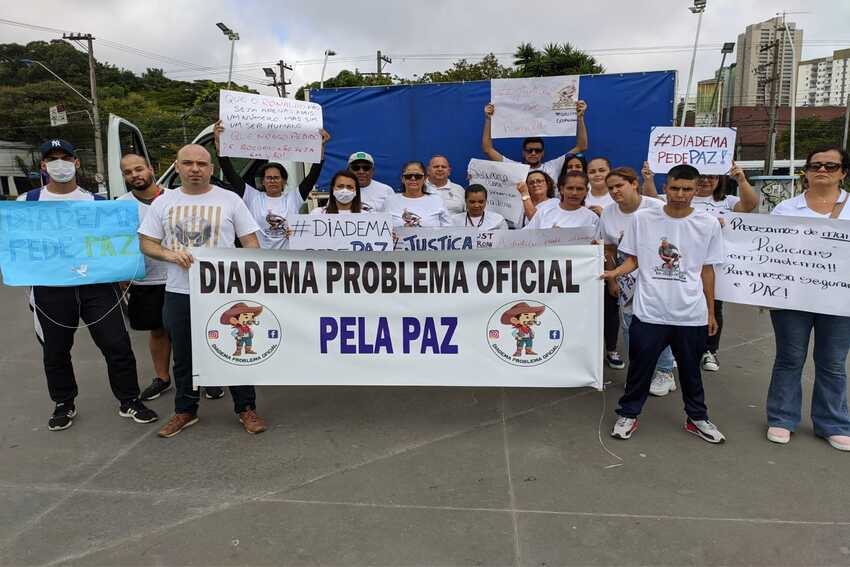 manifestantes em Diadema