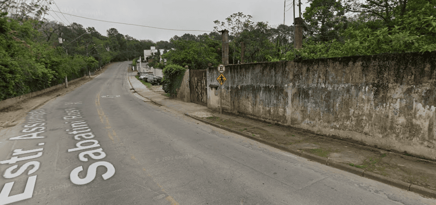 queda de portão