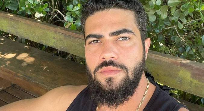 cantor sertanejo Henrique