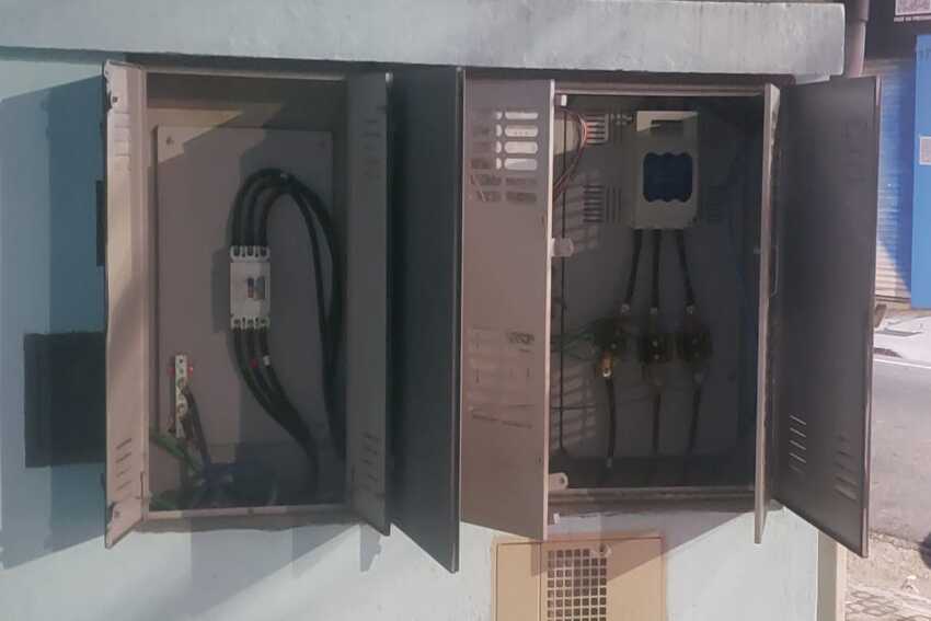fios roubados de farmácia