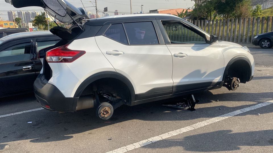 carros sem rodas