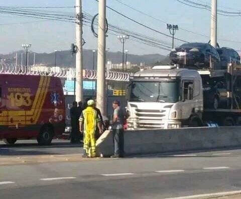 acidente na estrada Galvão Bueno