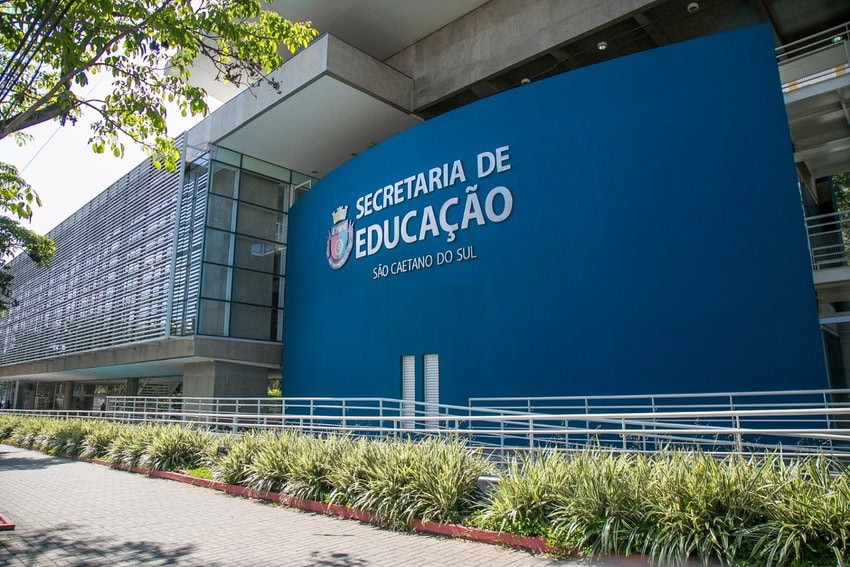 fachada da secretaria da educação de são caetano