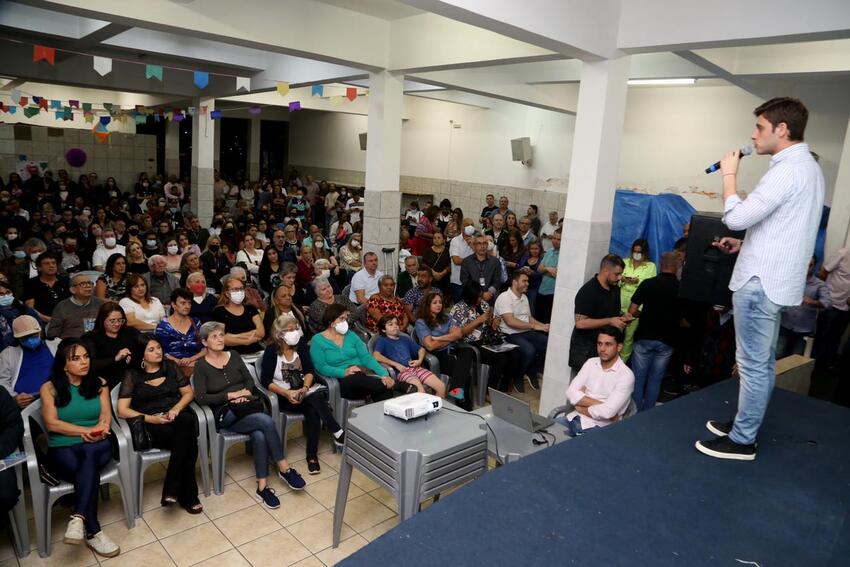 deputado Thiago Auricchio na Vila Gerty
