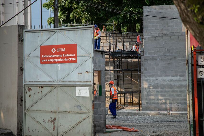 obras na estação da CPTM de São Caetano