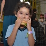 menina como lanche em Santo André