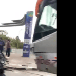 acidente entre carro e ônibus