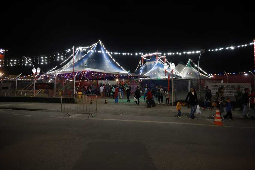 Happy Day Circus