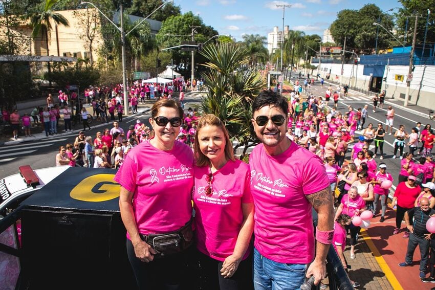 caminhada do Outubro Rosa