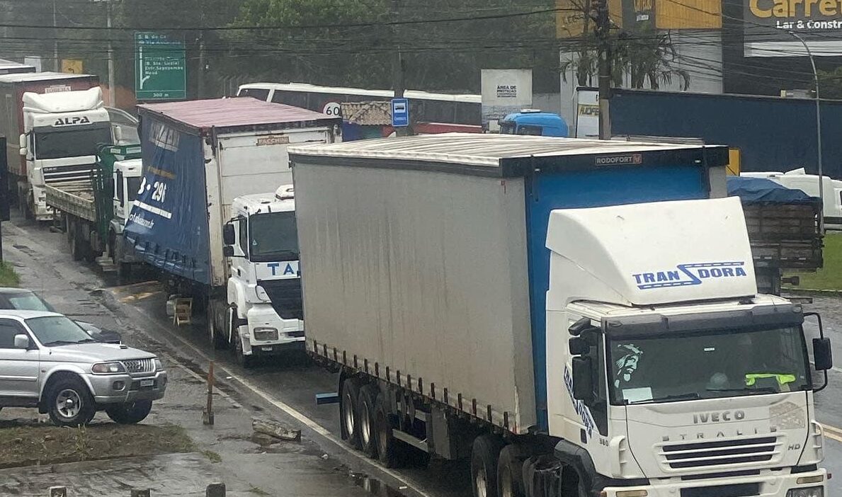 bloqueio de caminhoneiro