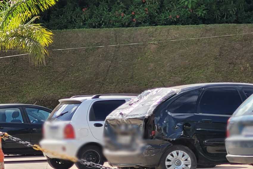 carros danificados