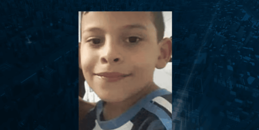 menino que morreu carbonizado