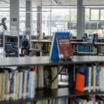 Biblioteca: Acervo gratuito conta com 44 mil títulos disponíveis para empréstimo à população nos formatos digital e em áudio. Foto: Divulgação/PSBC