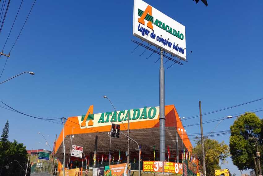 fachada do Atacadão