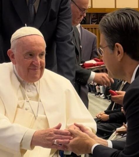 Papa Francisco e o governador Rodrigo Garcia