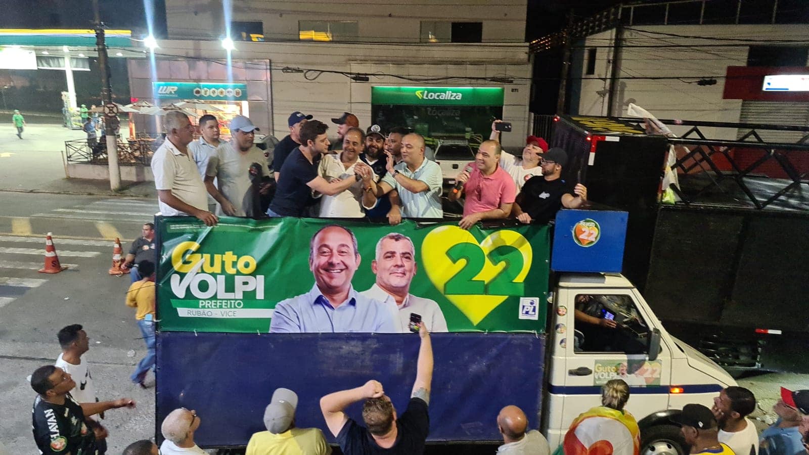 Guto Volpi e aliados