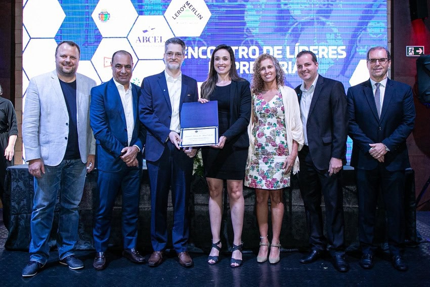entrega de prêmios a empresários