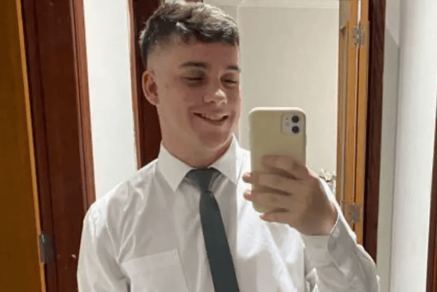 Jovem Álvaro Dantas