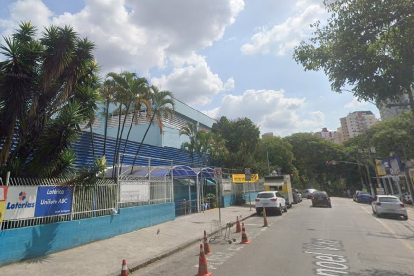 lotérica dentro do mercado Nagumo
