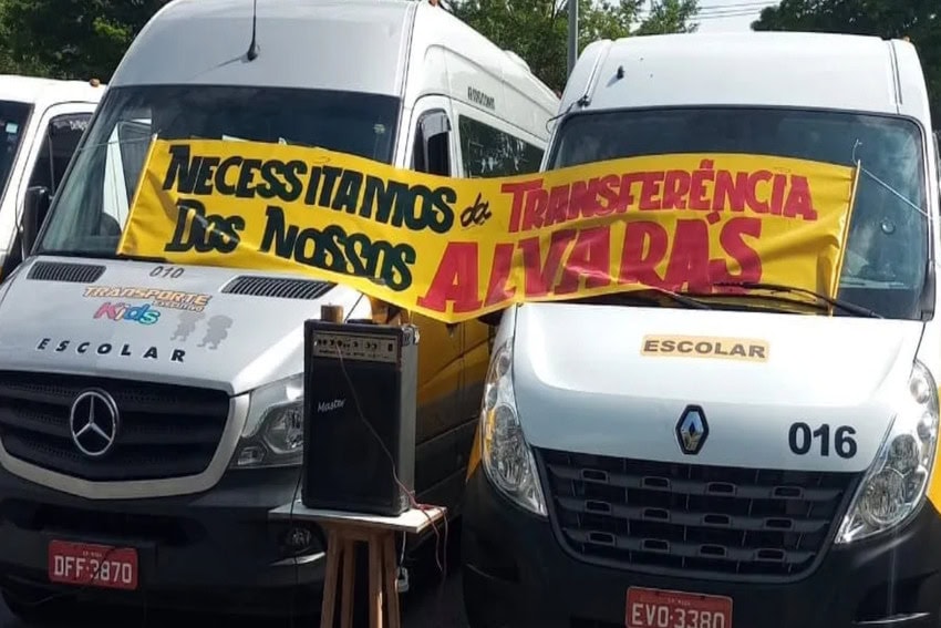 protesto de vans escolares