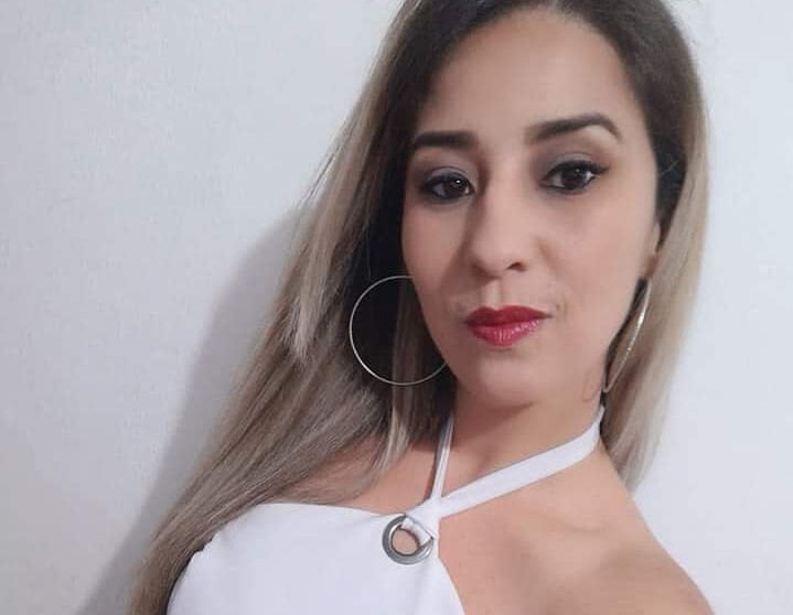 Elisangela, vítima de rojão